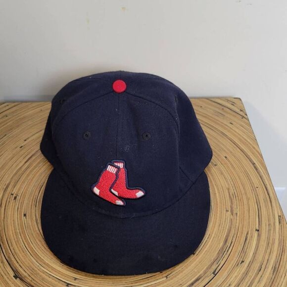 New Era 59Fifty On Field MLB Hat Boston Red Sox Size 7 Black Embroidered - Picture 1 of 4